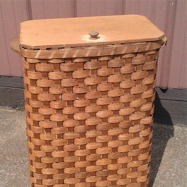 Vintage Woven Splint Oak Laundry Basket Hamper with Lid 1970s