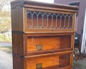 Antique Globe Wernicke 5 Stack Quarter Sawn Oak Barrister Bookcase Leaded Glass