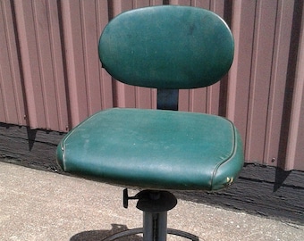 Vintage Mid Century InterRoyal Industrial Metal Drafting Stool Chair Adjustable