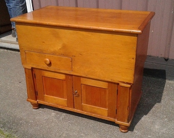 Antique Pine Lift Top Drysink Commode 1850s