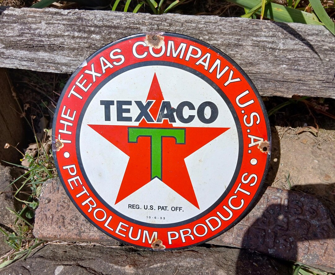 Antique Texaco Texas Porcelain Round Gas Pump Plate Sign 10 6 1933 the ...