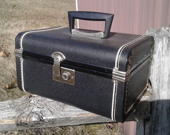 Vintage Black Silver Beauty Train Case with Original Key New Old Stock