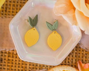 LEMONS // Fruit Earrings, Lemon Dangle Earrings, Polymer Clay Earrings, Fruit Earrings, Statement Earrings, Lemon Earrings