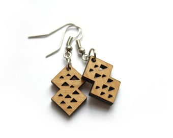 Geometrische Ohrringe Holz, Dreiecke durchbrochen, minimalistischen Grafikstil, Architektur, solide Holzschmuck inspiration