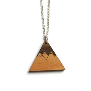 Wood collar with mountain pendant, nature inspiration, landscape, lasercut and laser engraving, triangle shape, chic modern hand made France image 2