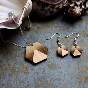 Wooden jewelry ardornment set, geometric jewel, wood necklace and earrings, hexagon shape landscape sunset inspiration, minimal french style