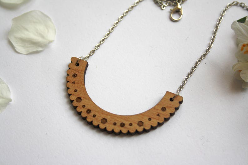 Geometric necklace, point lace pattern, wooden collar, unique jewel, natural wood, metal silver color, original gift for her, made in France image 10