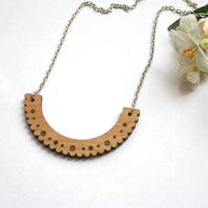 Geometric necklace, point lace pattern, wooden collar, unique jewel, natural wood, metal silver color, original gift for her, made in France image 9