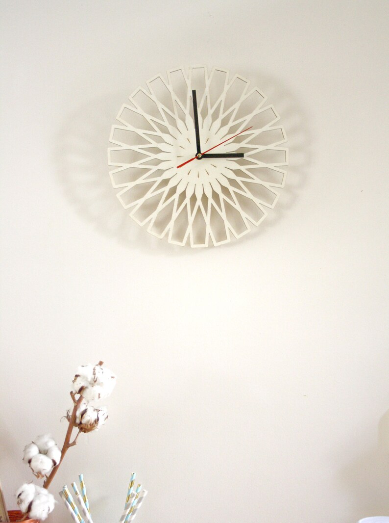 Wooden geometric clock, modern minimal design, poplar wood, Wall Art, original home decor, unique and natural gift, round shape 11 inch image 5