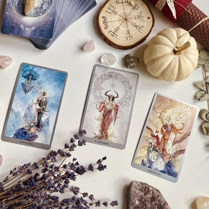 Illuminez votre chemin avec le tarot de Terri - Conseils personnalisés et informations de l'oracle du tarot