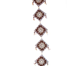 ラジャスタンのマンダナアートに基づいた手作りの紙製壁掛け #handcrafted #craftedhanging #walldecor #wallhanging #arthanging #indianart