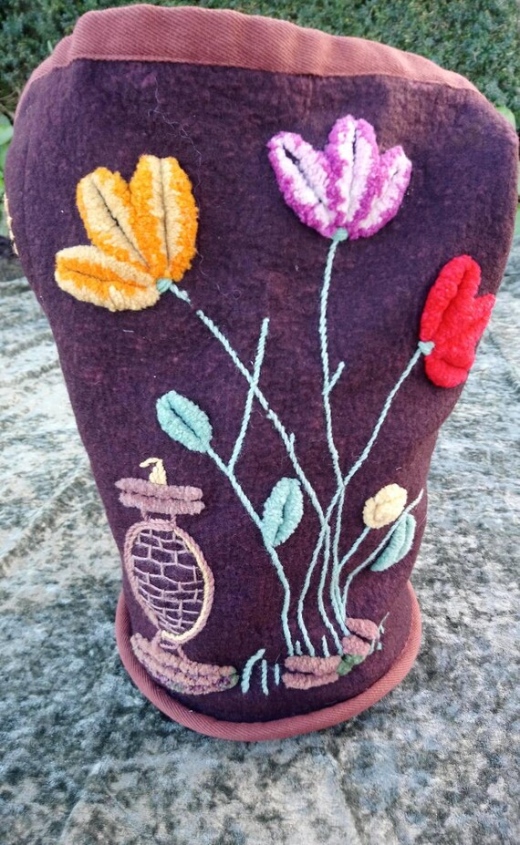 1930s Embroidered Wool Bucket Bag