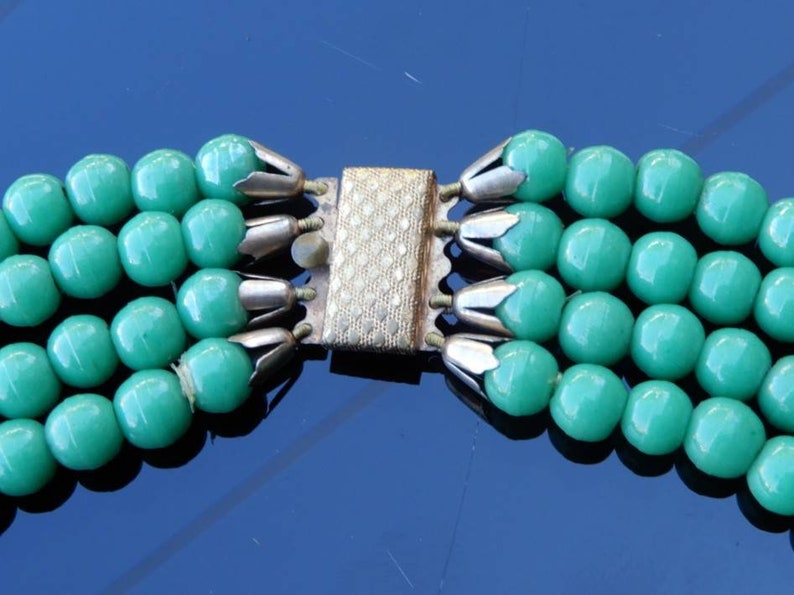 c1940s Green Glass Bead Choker with