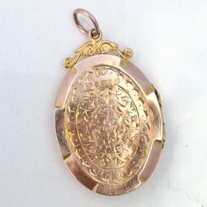 Edwardian 9ct Rose Gold Engraved Oval Locket image 2