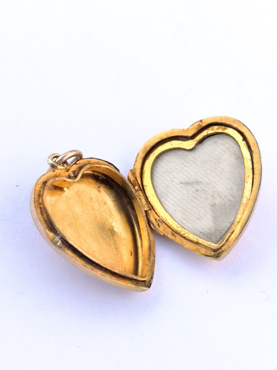 Antique Art Nouveau Gold Front & Back Heart Shape… - image 7