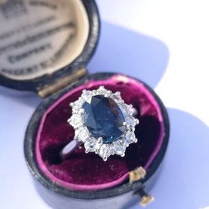 Vintage 18ct White Gold Sapphire & Diamond Cluster Ring