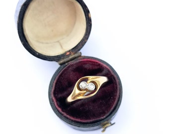 Art Nouveau 18ct Diamond Crossover Ring