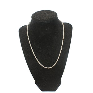 Vintage Silver Tone 18 Inch Twisted Rope Chain with Spring Ring Clasp.