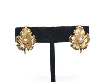 Vintage Gold Tone and Faux Pearls Leaf Clip on Earrings.