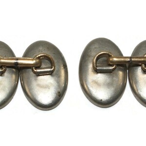 Vintage Silver Tone and Mother of Pearl Oval Cuff Links. image 4