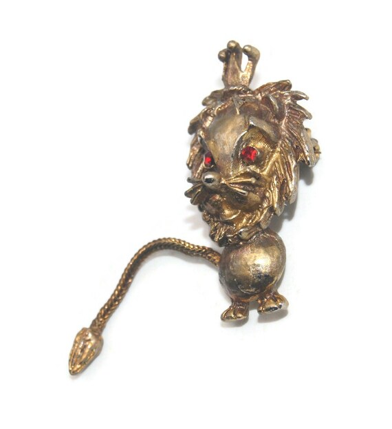 Vintage Gold Tone Lion with Crown, Red Rhinestone… - image 2