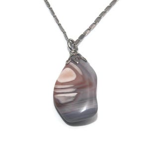 Vintage Silver Tone and Purple Jasper Nugget Gemstone Pendant Necklace on a 16 to 19  Silver Tone Chain with Lobster Claw Clasp.