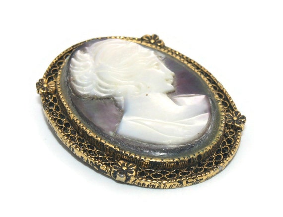 Vintage Gold Tone and Mother of Pearl on Abalone … - image 2