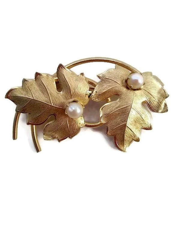Vintage Gold Tone and Pearl Grape Leaf Pin / Broo… - image 1