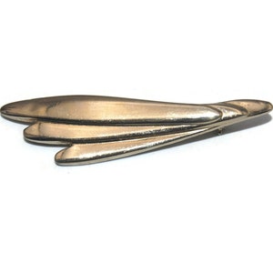 Vintage Sarah Coventry Gold Tone Brooch. Sarah Hallmark.