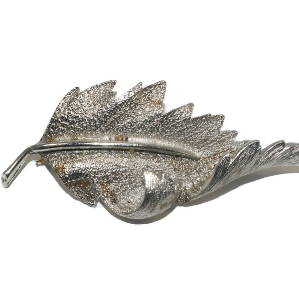 Vintage Coro Textured Silver Tone Curled Leaf Brooch. Coro Hallmark.