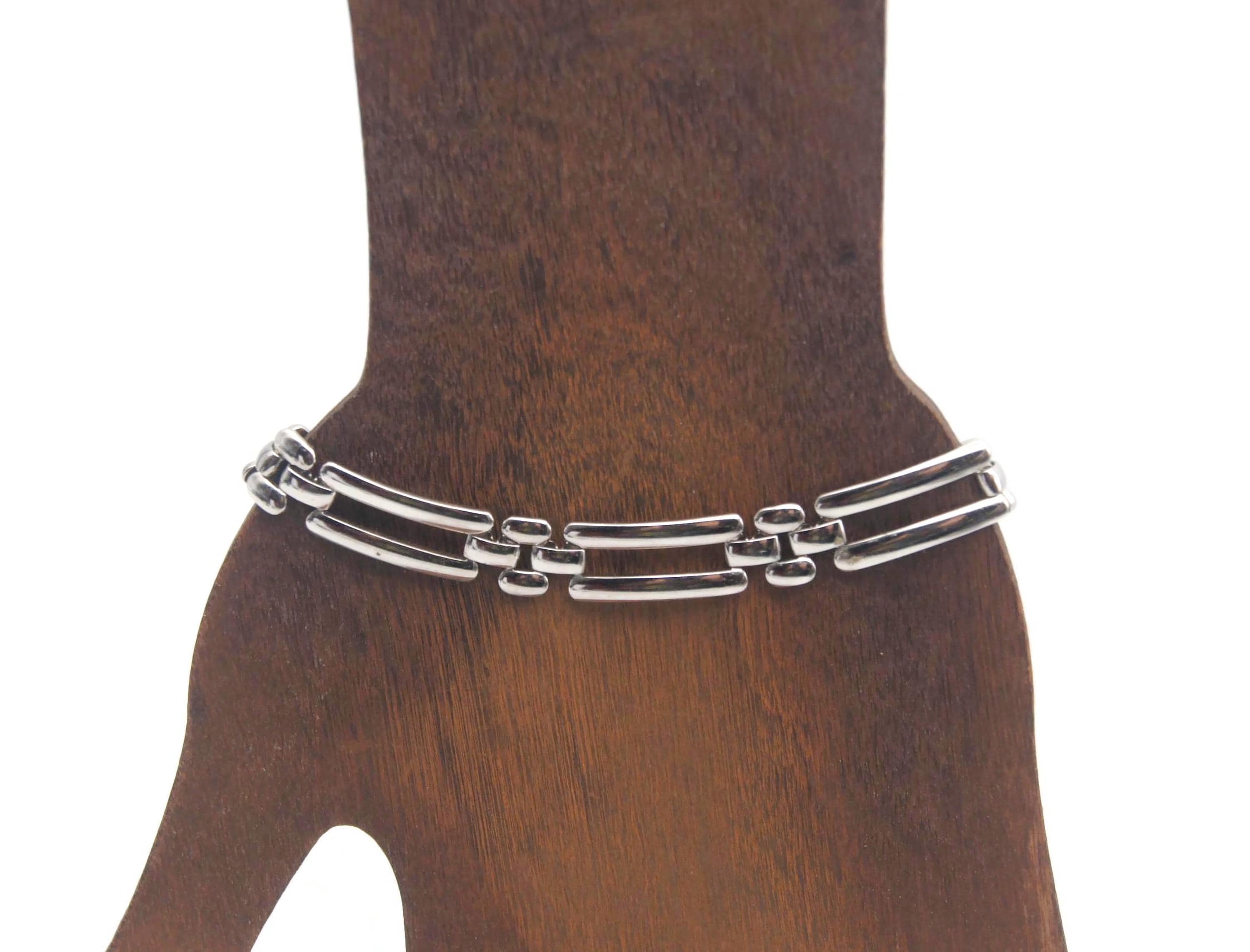 Silver Tone Vintage Link Bracelet, 7 Inch Link Bracelet with Hinged Clip Clasp. Daily Wear, Gift for Her, Minimalist Style Link Bracelet.