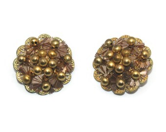 Vintage Gold Tone Floral Design Round Domed Clip on Earrings.