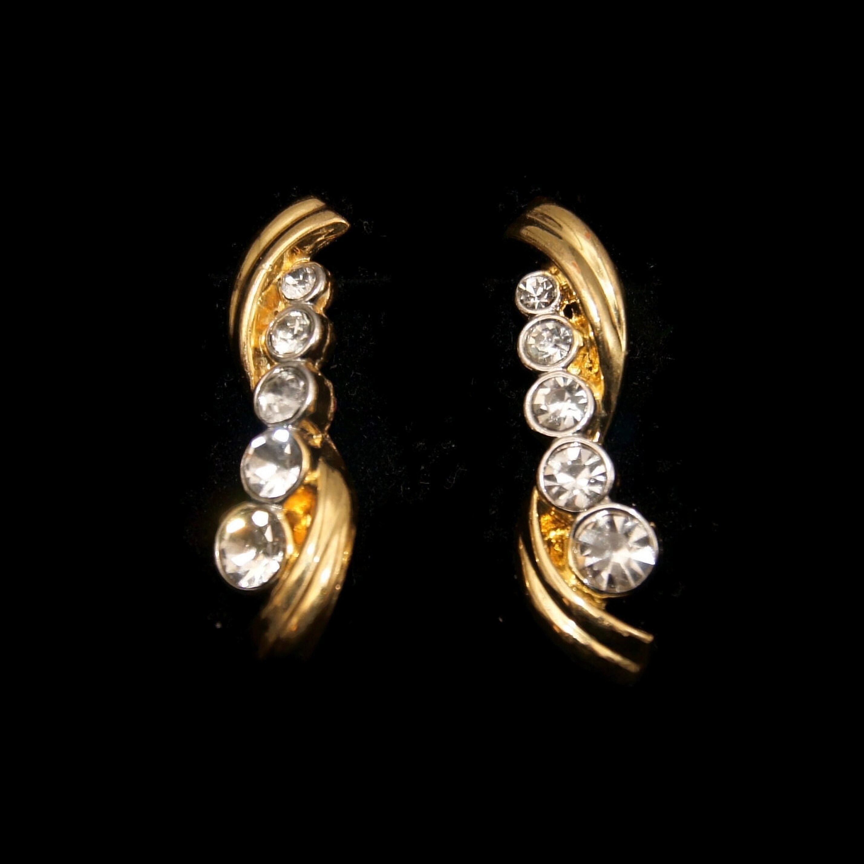 Spiral Gold Diamond Earrings – niaj by shradha
