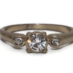 Vintage Gold Tone and Clear Rhinestones Size 8 Ring.