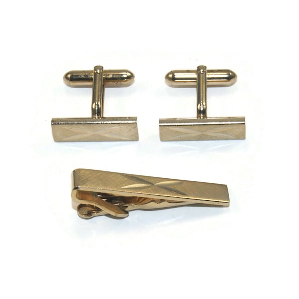 Vintage Swank Textured Gold Tone Rectangular Cuff Links and Matching Tie Clip. Swank Hallmarks.