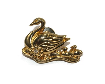 Vintage Avon Gold Tone and Rhinestone 1992 Precious Love Swan Brooch. Avon Hallmark.