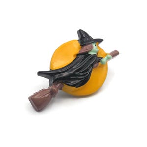 Flying Witch on a Broom Pin Vintage Halloween Black, Yellow, Brown and Green Enamel Lapel Pin Halloween Brooch Halloween Pin Daily Wear.