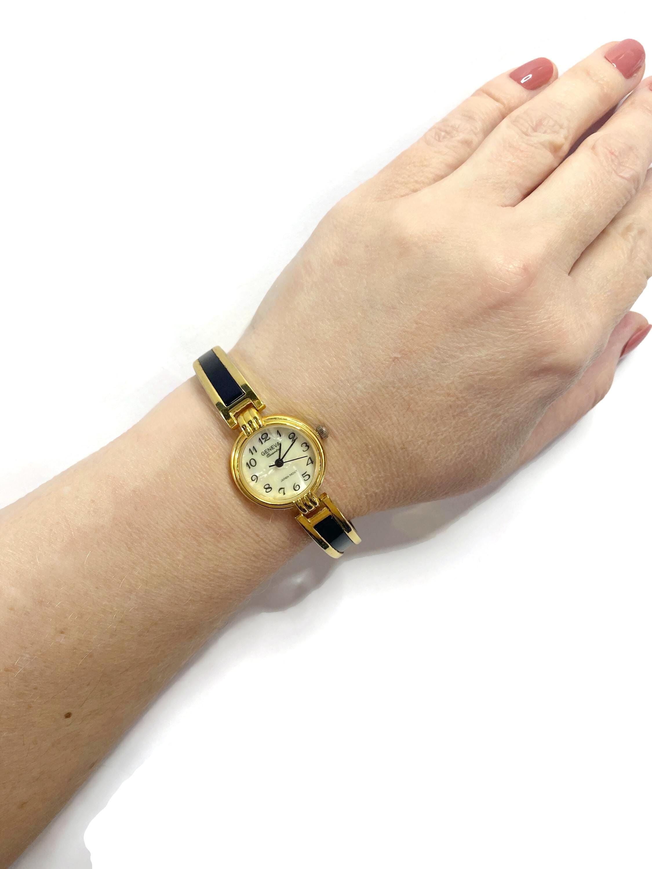 Vintage Golden Gold-tone Mother Pearl Bangle Quartz Watch Working New Battery Rare Seiko Half Moon Vintage Watch SEIKO 4N00-6189. Most  main image 2