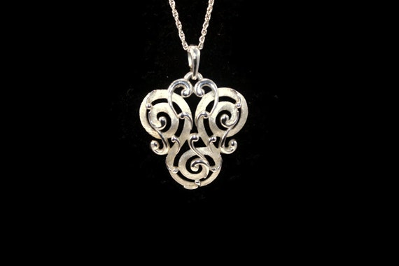 Vintage Trifari Silver Tone Pendant on 21 Inch Ch… - image 2