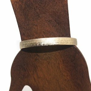 Vintage Textured Gold Tone 8 Inch Bangle Bracelet.