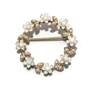 Vintage Gold Tone and White Enameled Flowers Wreath Brooch.