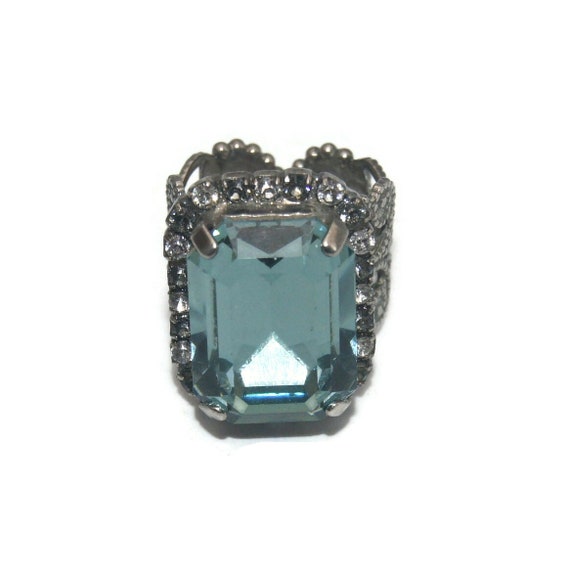 Vintage Sorrelli Silver Tone, Blue Crystal and Cle
