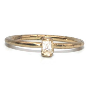 Vintage Gold Tone and Clear Crystal Size 6 Engagement Ring.