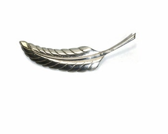 Vintage Sterling Silver Leaf Brooch. Marked Sterling.