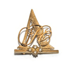 1992 Vintage Avon Gold Tone and Rhinestones Letter &quot;A&quot; Presidents Club Brooch. Hallmarked 1992 Avon.
