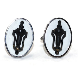 Vintage Hickok Silver Tone, White and Black Plastic Oval Functional Door Knocker Cuff Links. Hickok USA and Shield Hallmark.