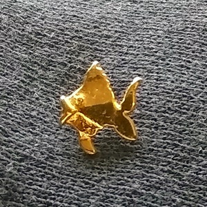Vintage Small Gold Fish Figural Pin / Brooch/ Straight Stick Pin / Lapel Pin / Tie Tack.  Tiny Fish. Long Pin. Goldfish, Ocean, Water, Fish.