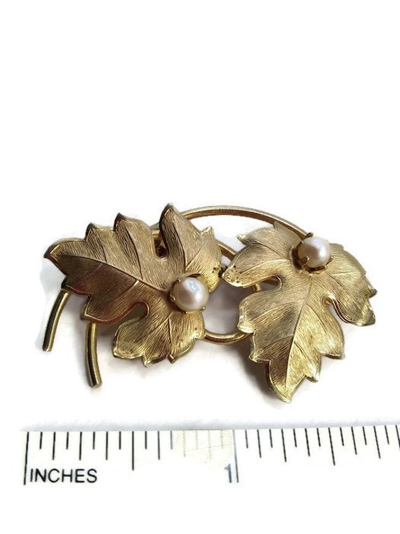 Vintage Gold Tone and Pearl Grape Leaf Pin / Broo… - image 2