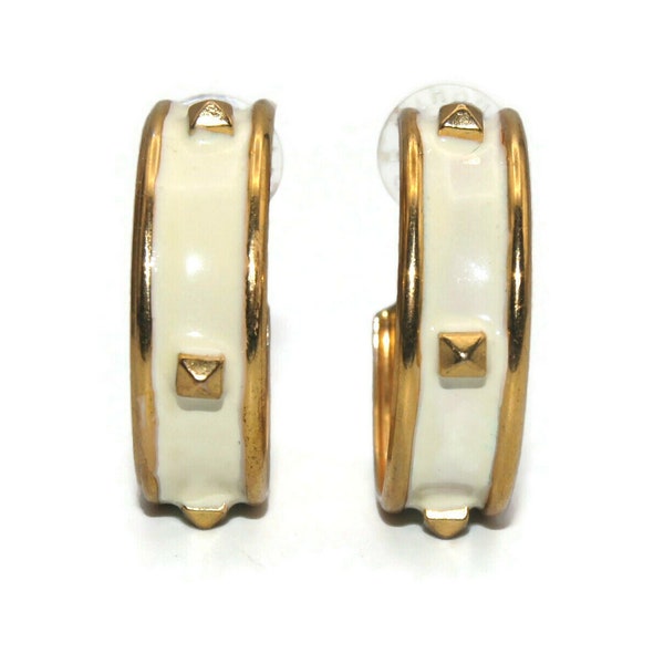 Vintage Daisy Fuentes Gold Tone and Off White Enamel Hoop Earrings with Post Backs for Pierced Ears. Daisy Fuentes Hallmark.