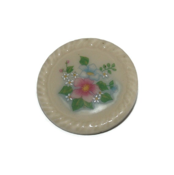Vintage Avon Round Ceramic Floral Themed Brooch. A
